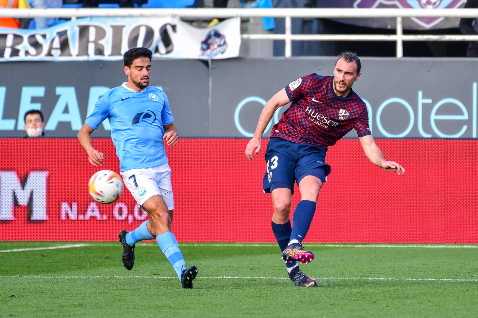 nhan-dinh-soi-keo-huesca-vs-andorra-luc-1h00-ngay-8-12-2022