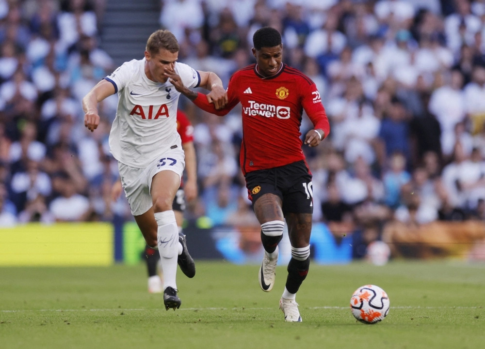 Soi kèo MU vs Tottenham ngày 14/1